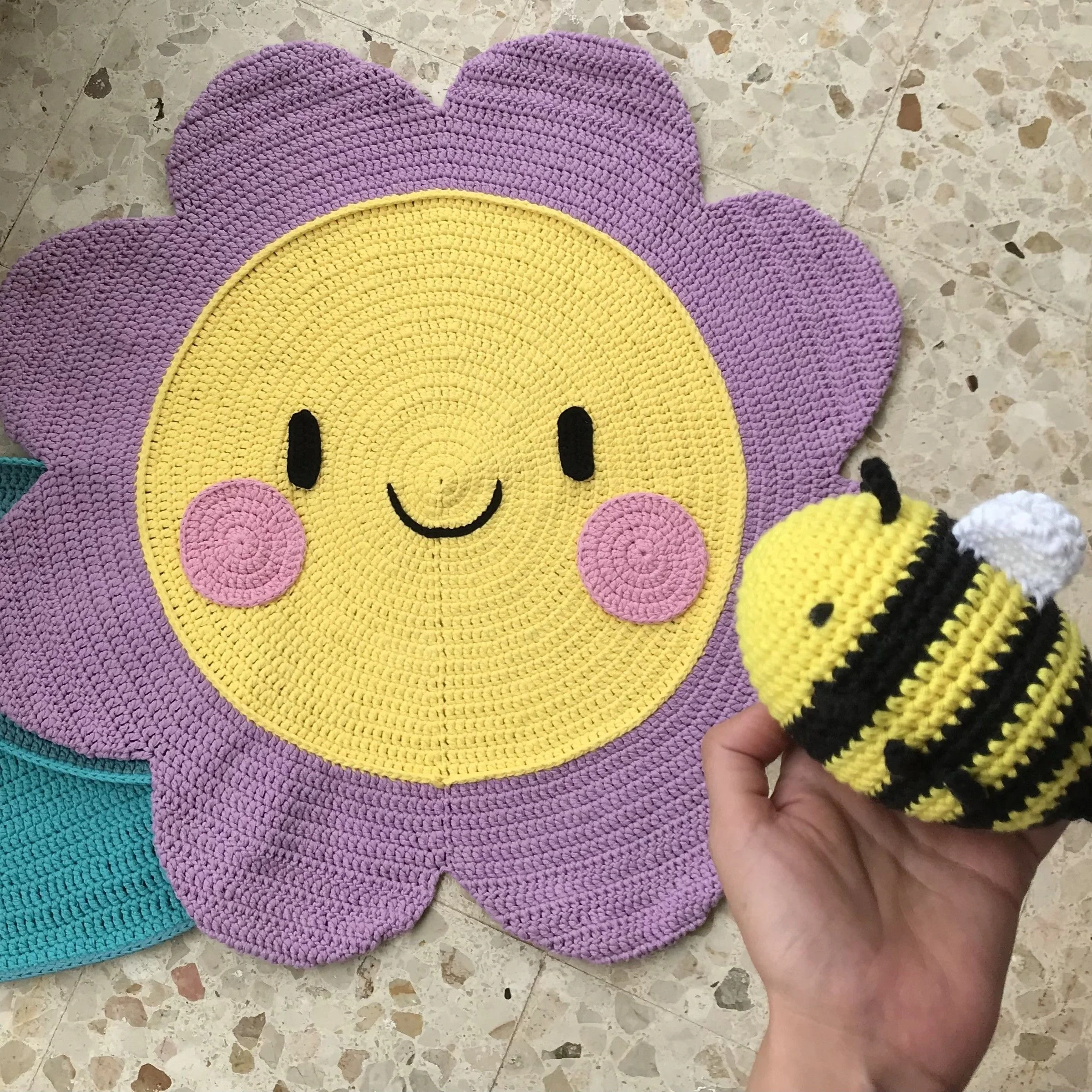 Kawaii Daisy - Rug - Image 4